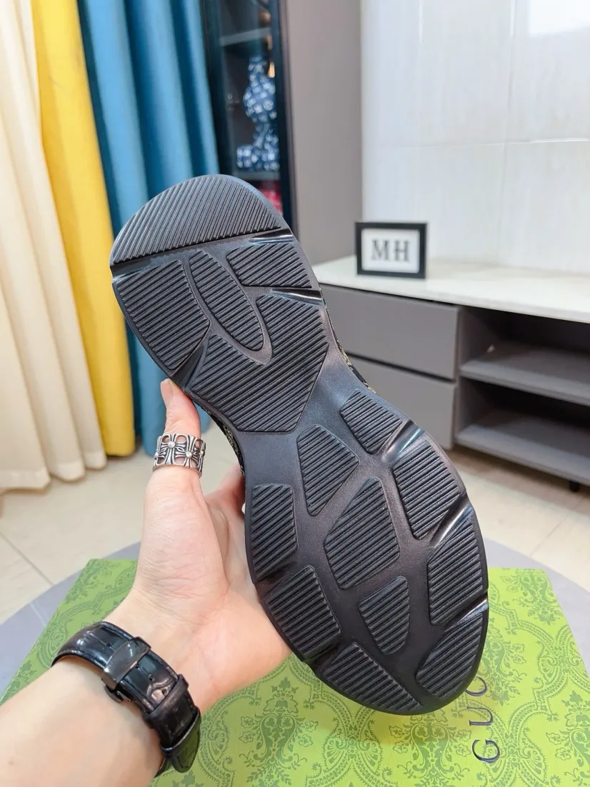 Men's shoes 💰560🌹🌹【GUCCI】pop-top casual sneakers with daddy outsole, breathable and comfortable, easy to walk, a versatile style for trendy men, upper with cowhide edged outsole design➕genuine leather lining➕Gucci's popular original outsole, sports and running style, super comfortable. Code number 38-44